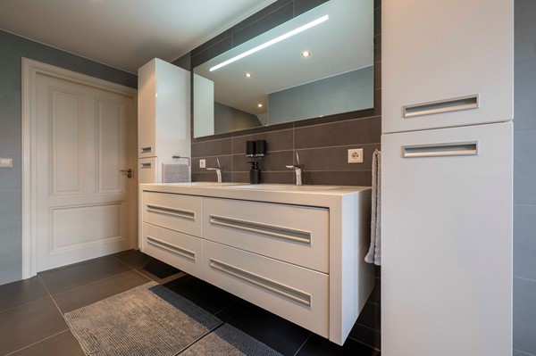 Medium property photo - Julianastraat 34, 4741 BW Hoeven